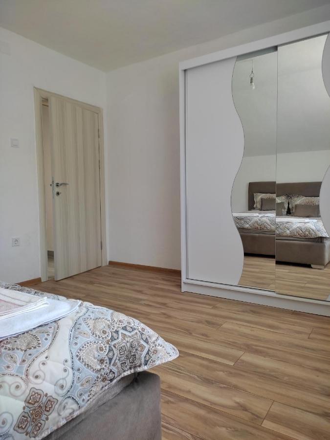 Apartment La Casa Плужине Экстерьер фото